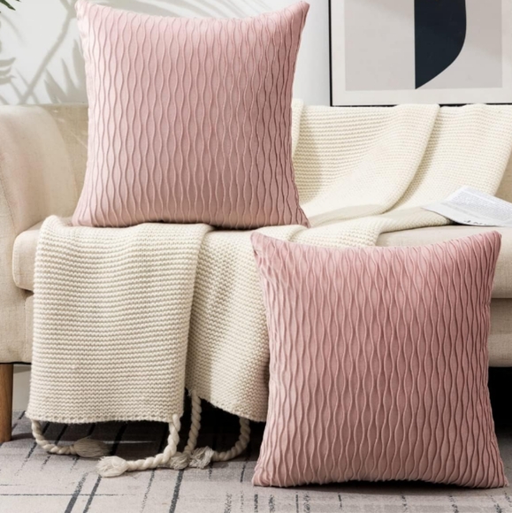 Set of 2 Petal Pink Soft Ripple Corduroy Velvet Pillow Covers Throw Pillows New - Picture 4 of 13